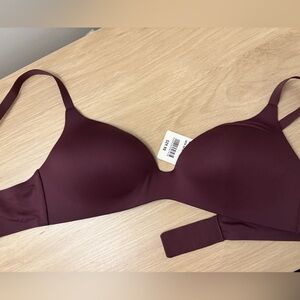 Uniqlo Wine Wireless Bra | 3D Hold 32B NWT